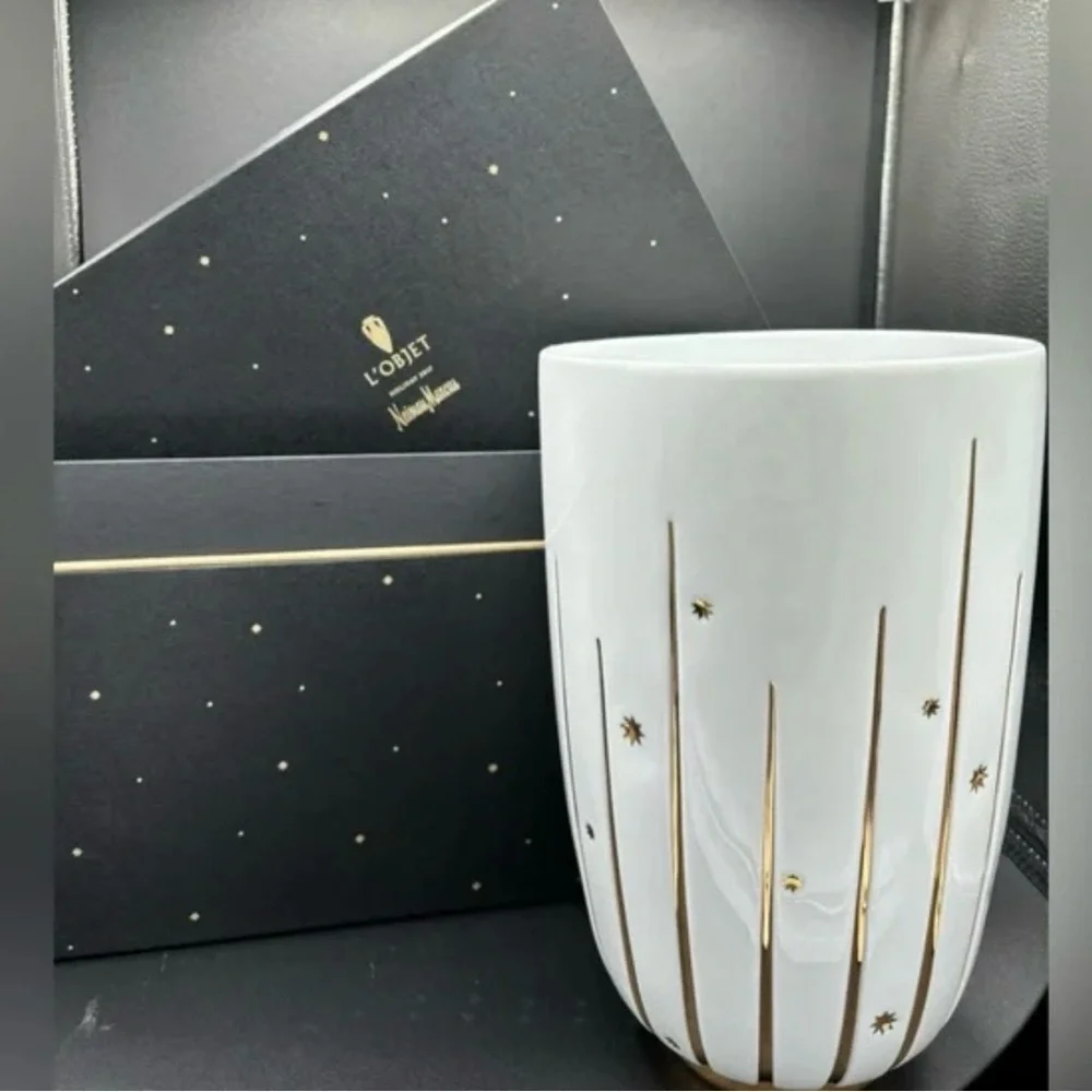 L'Objet White and Gold Star-Patterned Vase - Picture 3 of 5